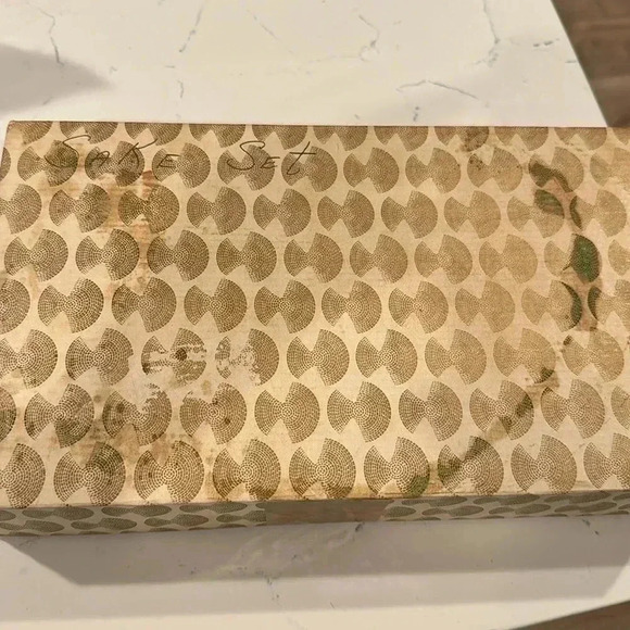 Vintage Japan Sake Set Porcelain Hand-Painted Floral Gold Details - Picture 6 of 6